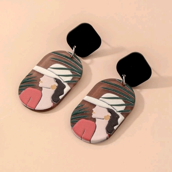🍉5 for $25* Graphic Woman Earrings - Picture 2 of 3